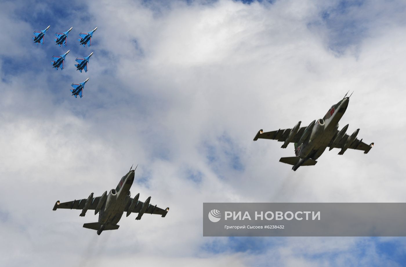 Авиационный праздник в честь Дня Победы