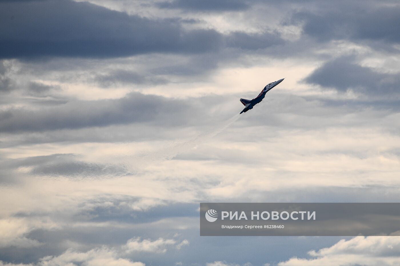 Авиационный праздник в честь Дня Победы