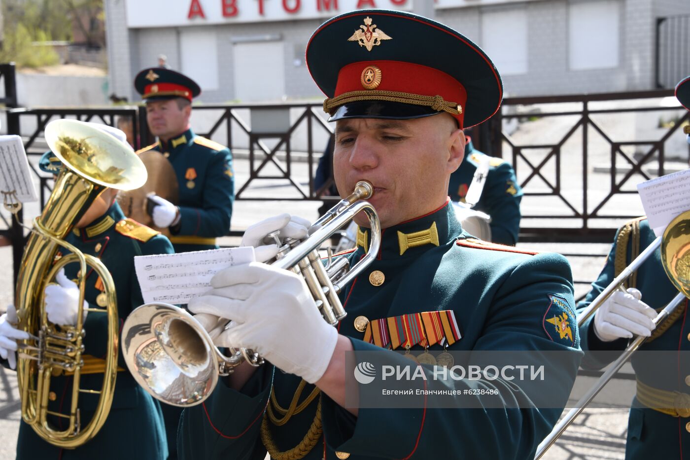 Поздравления ветеранов Великой Отечественной войны с Днем Победы