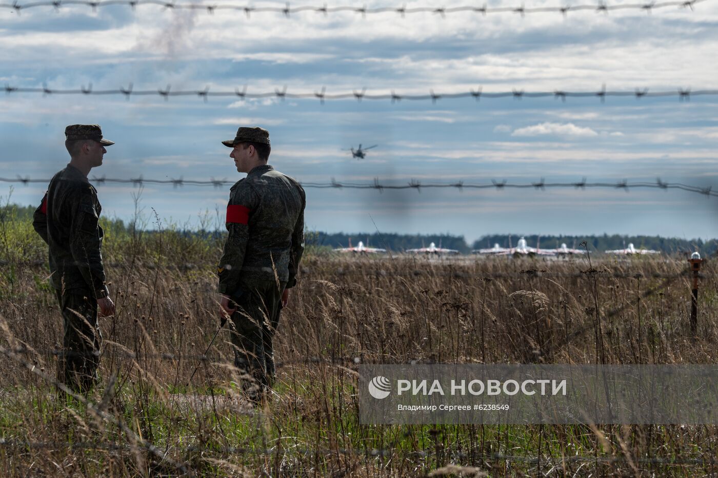 Авиационный праздник в честь Дня Победы