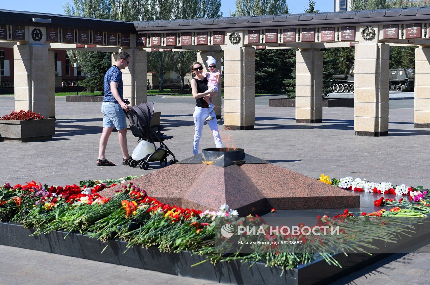 Празднование Дня Победы в городах России