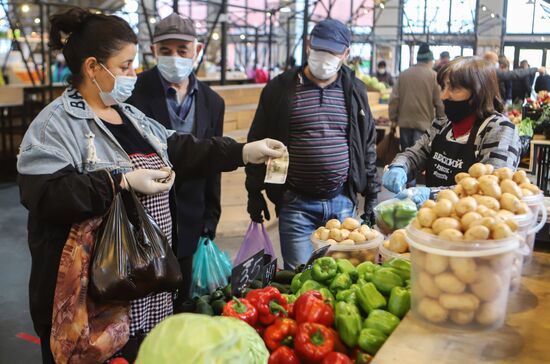 Работа продовольственных рынков в Ставропольском крае