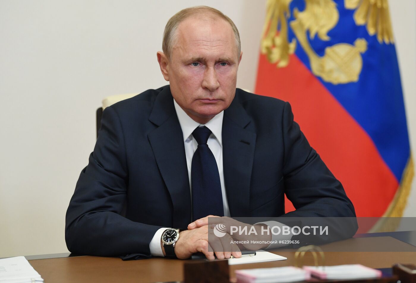 Президент РФ В. Путин провел совещание о ситуации с пандемией коронавируса