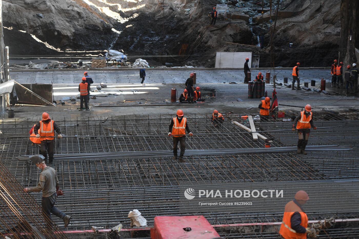 Строительство метро "Кленовый бульвар"