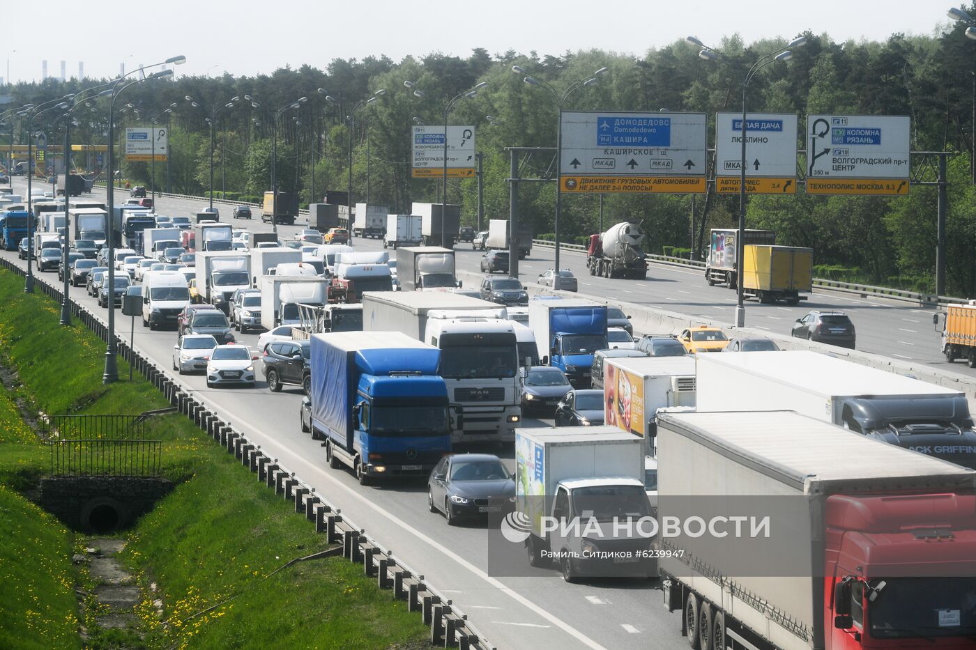 Поэтапное снятие карантина в Москве 
