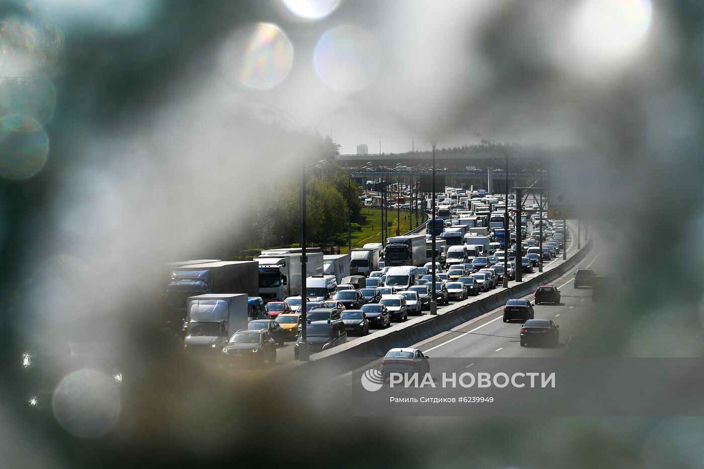 Поэтапное снятие карантина в Москве 