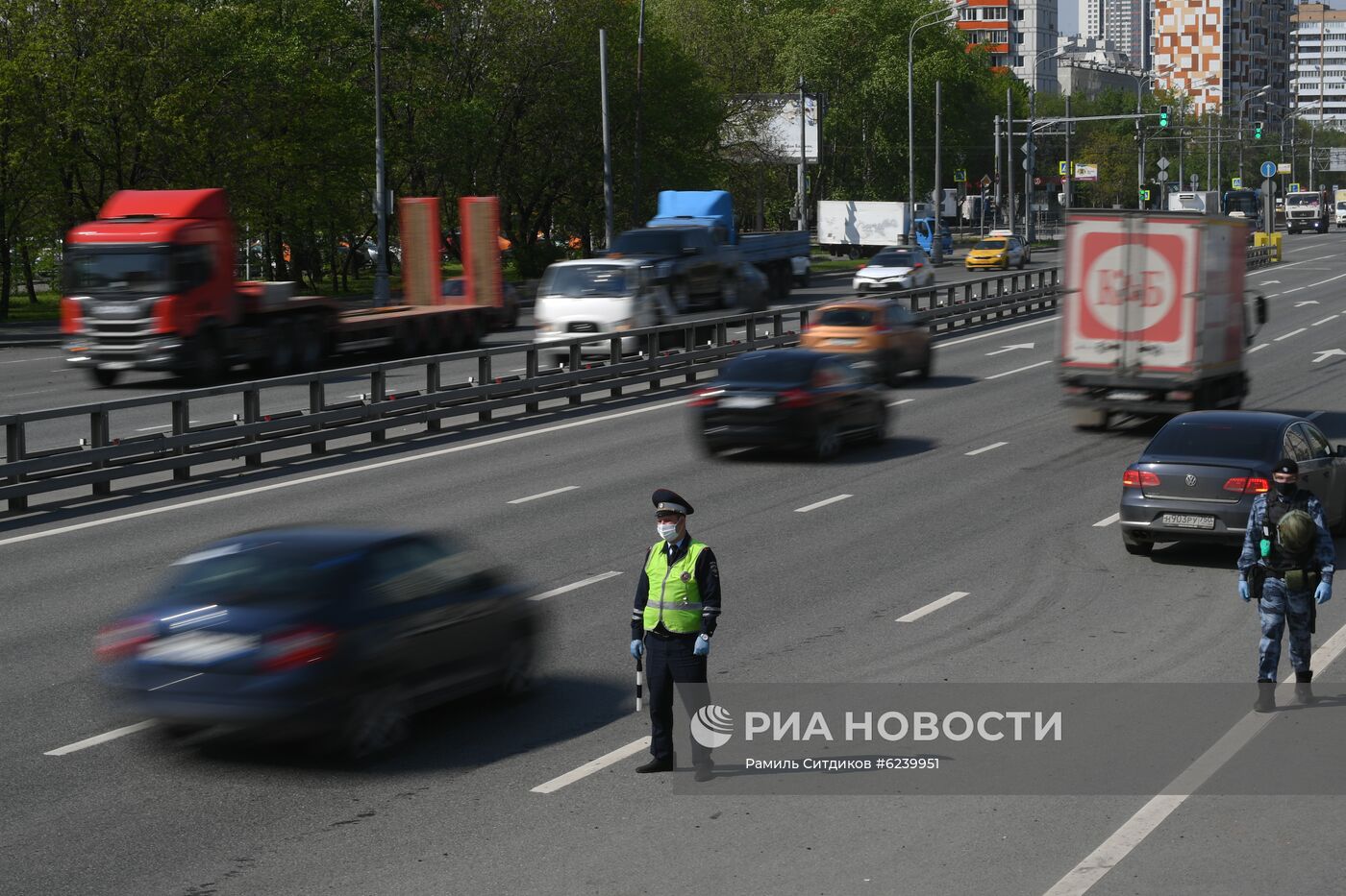 Поэтапное снятие карантина в Москве 