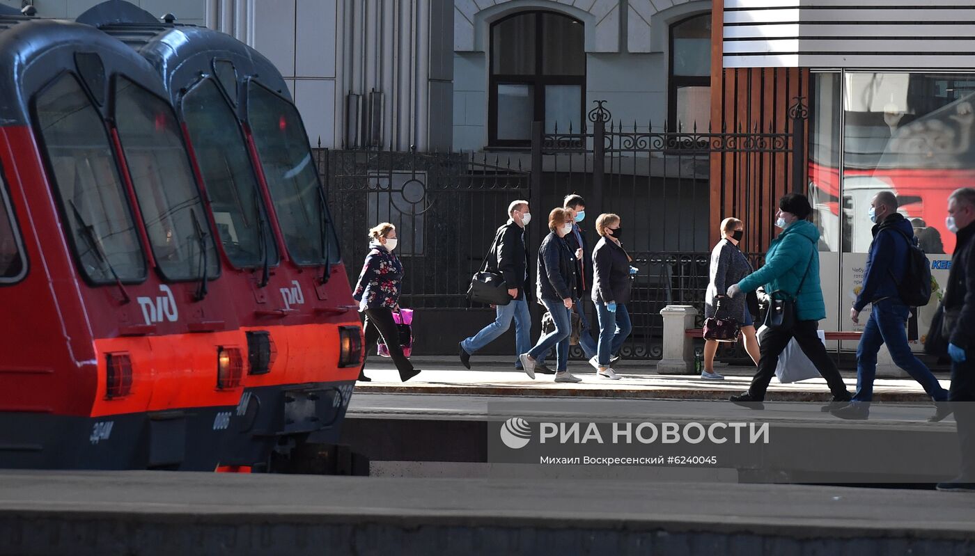 Поэтапное снятие карантина в Москве 