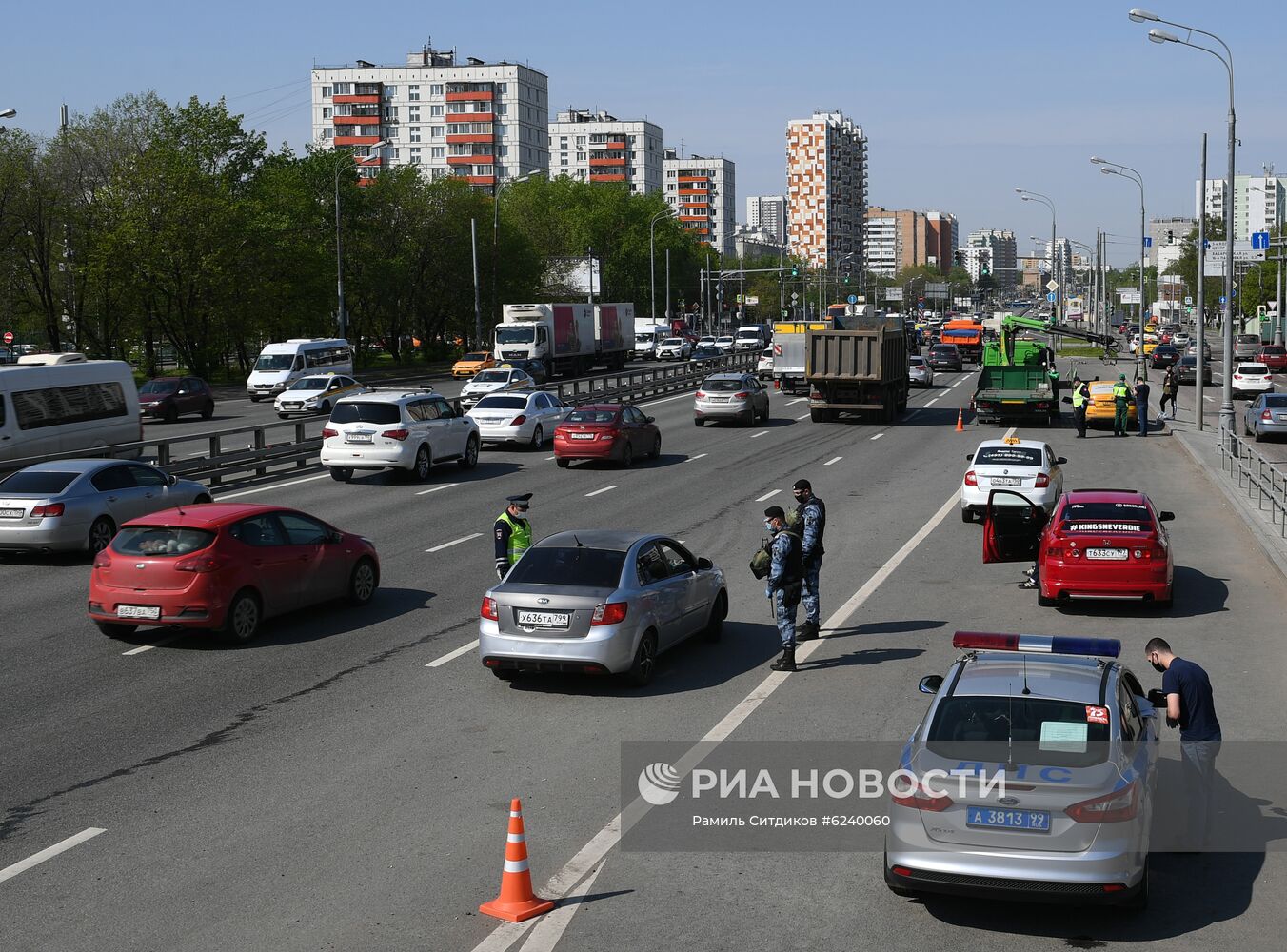 Поэтапное снятие карантина в Москве 