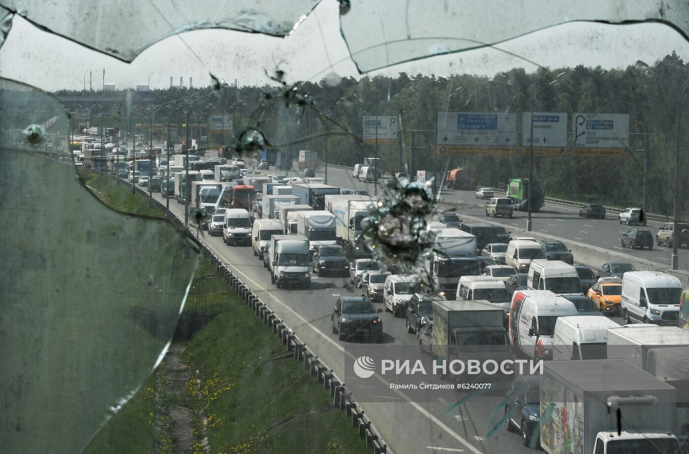 Поэтапное снятие карантина в Москве