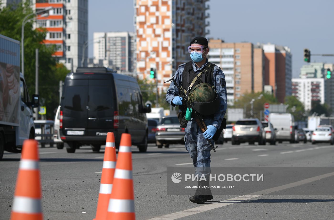 Поэтапное снятие карантина в Москве