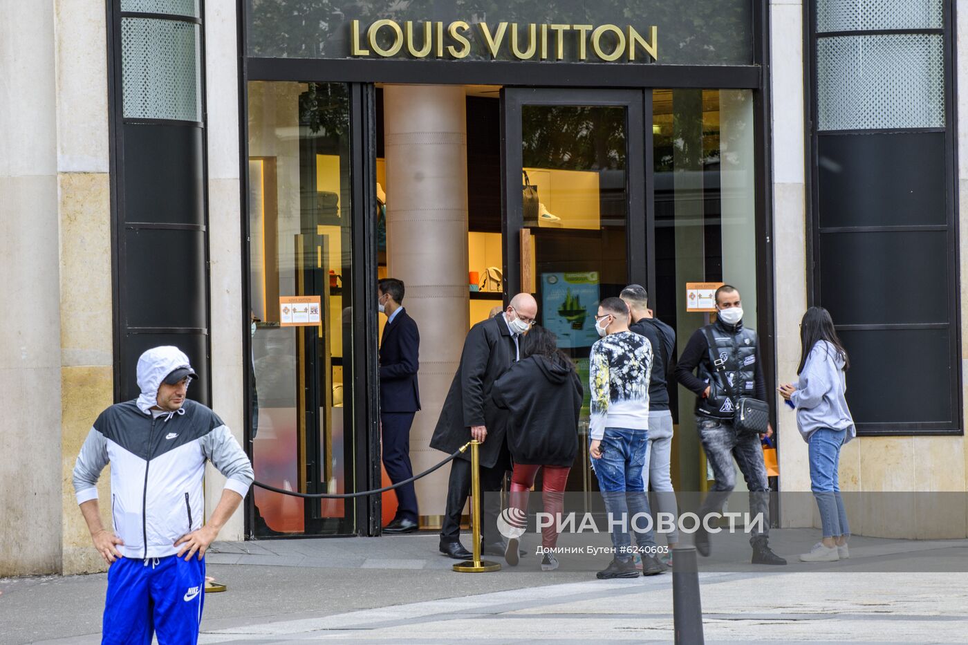 Ослабление карантинного режима во Франции