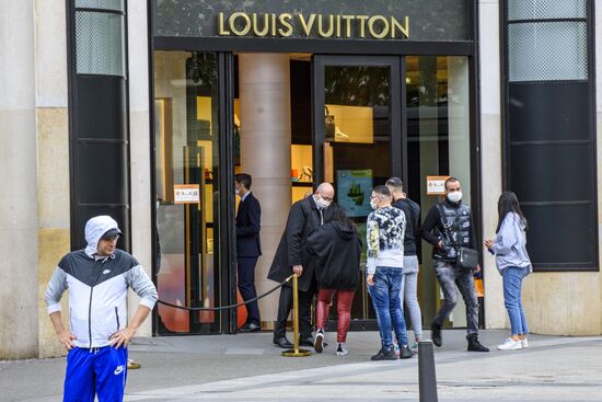 Ослабление карантинного режима во Франции