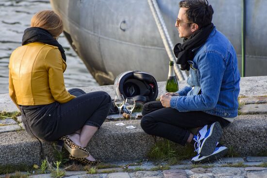 Ослабление карантинного режима во Франции