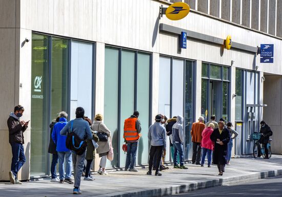 Ослабление карантинного режима во Франции