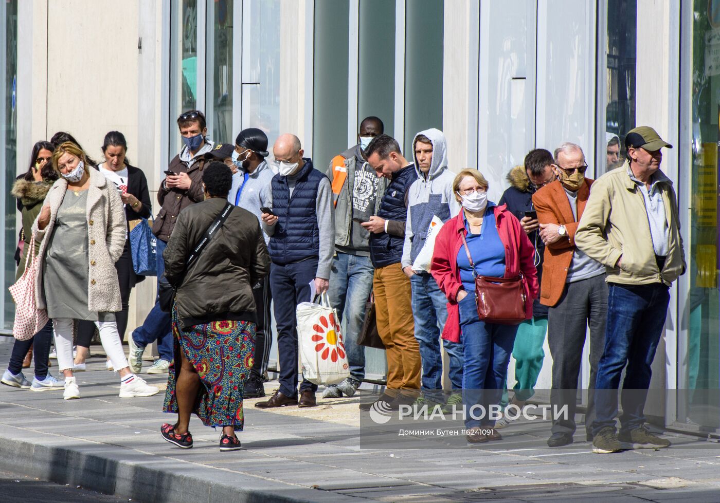 Ослабление карантинного режима во Франции