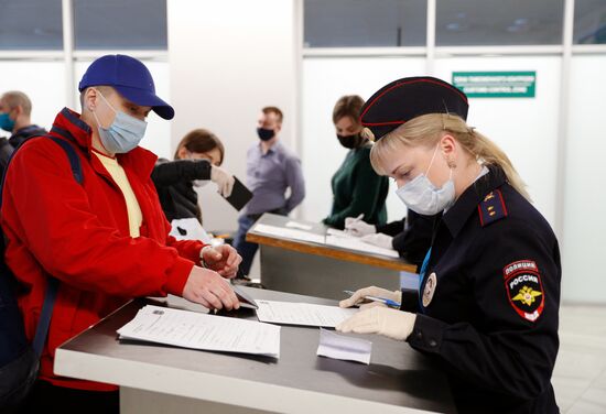 Санитарно-эпидемиологический контроль в аэропорту Калининграда