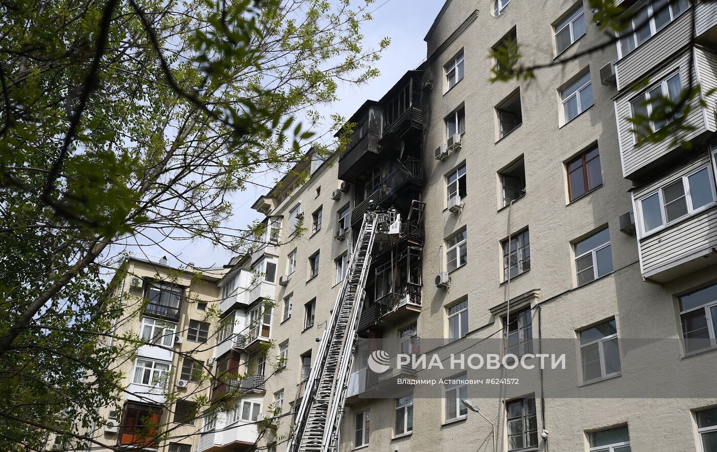 Пожар в жилом доме в Москве