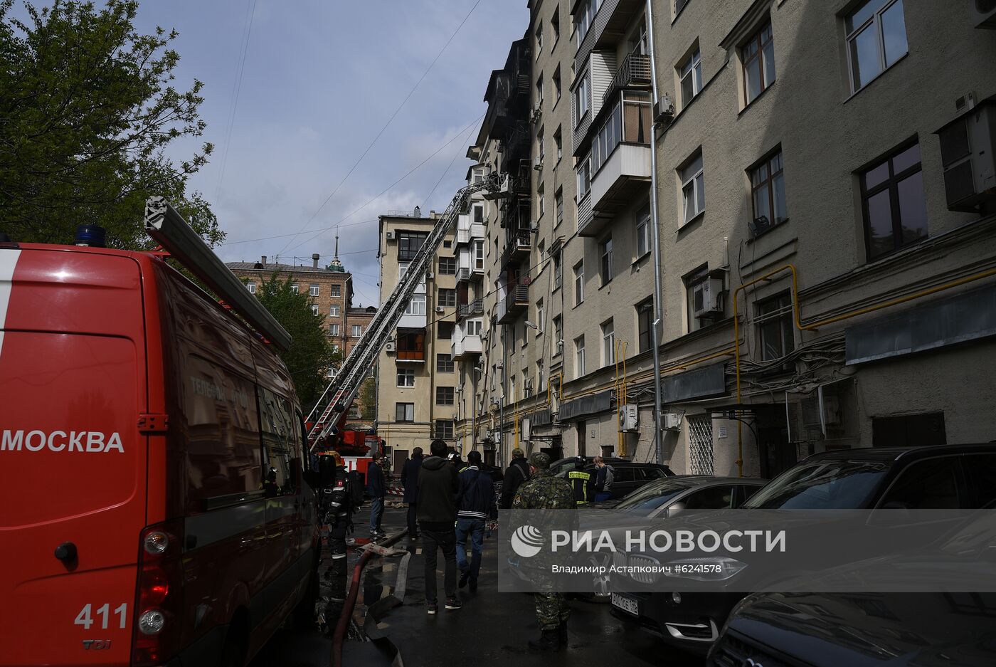 Пожар в жилом доме в Москве
