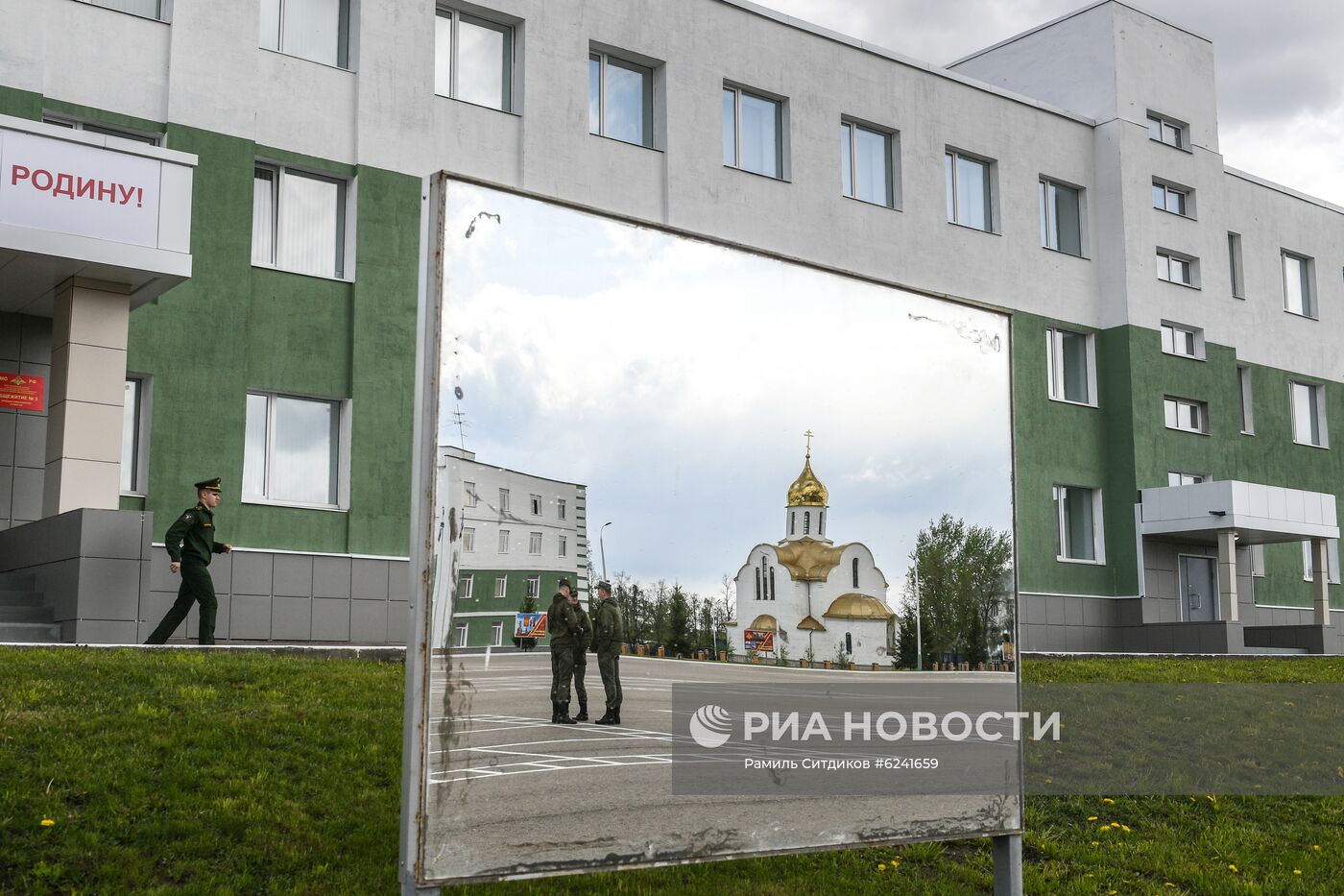 Военнослужащие получили служебное жилье в Подмосковье 