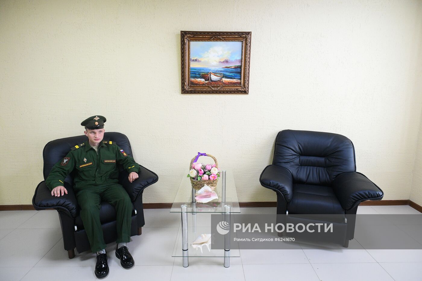 Военнослужащие получили служебное жилье в Подмосковье 