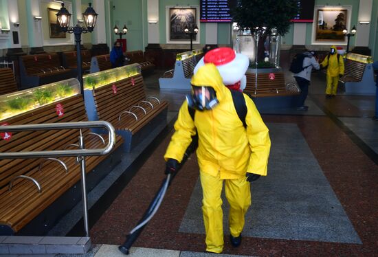 Дезинфекция Курского вокзала в Москве
