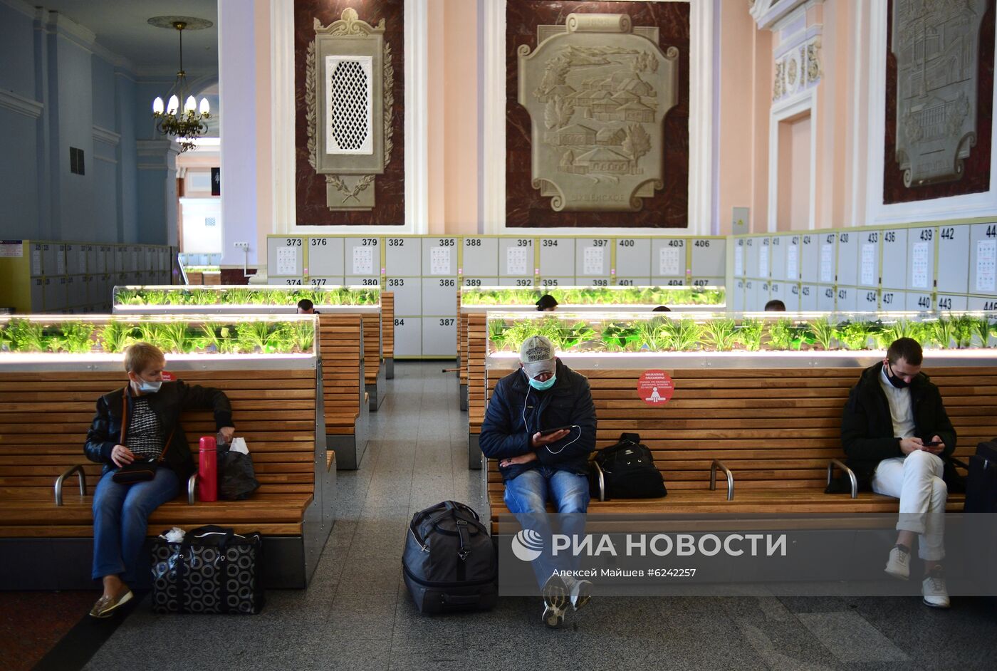 Курский вокзал во время пандемии коронавируса 