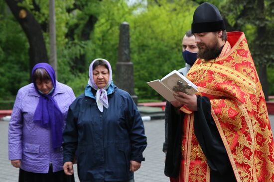 Церемония перезахоронения останков безымянного солдата, погибшего в годы ВОВ