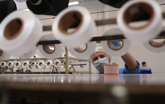 Производство медицинских масок и респираторов в технополисе "Москва"