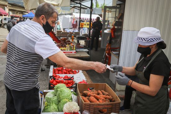 Ослабление карантинного режима в России