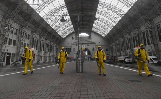 Дезинфекция Киевского вокзала в Москве