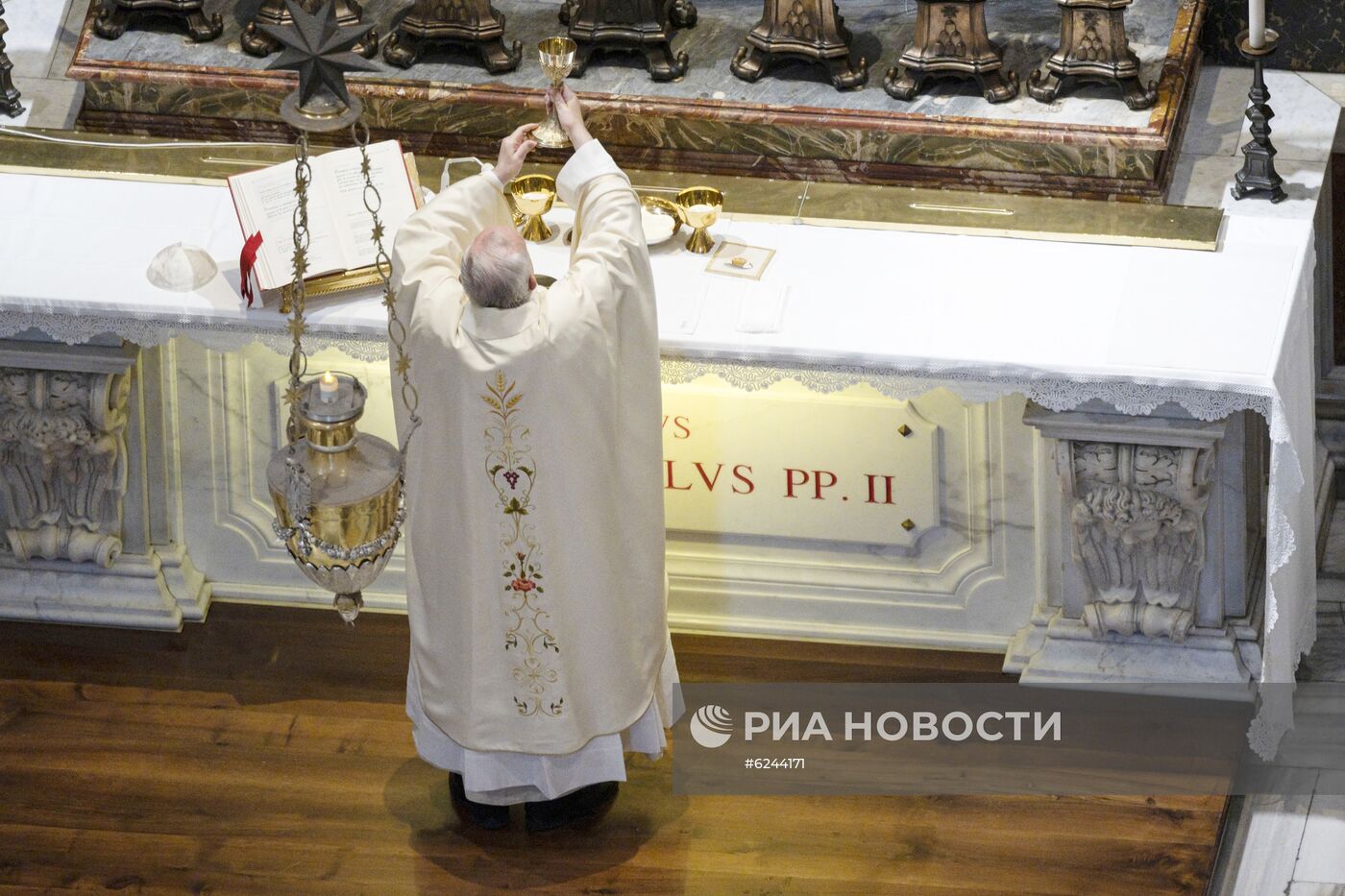 В Ватикане возобновлены публичные богослужения