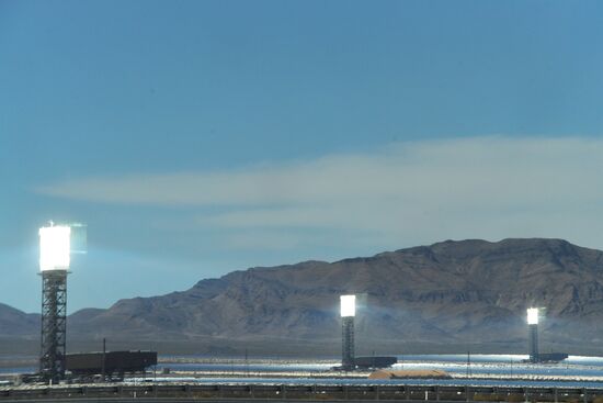 Солнечная электростанция Ivanpah в Калифорнии