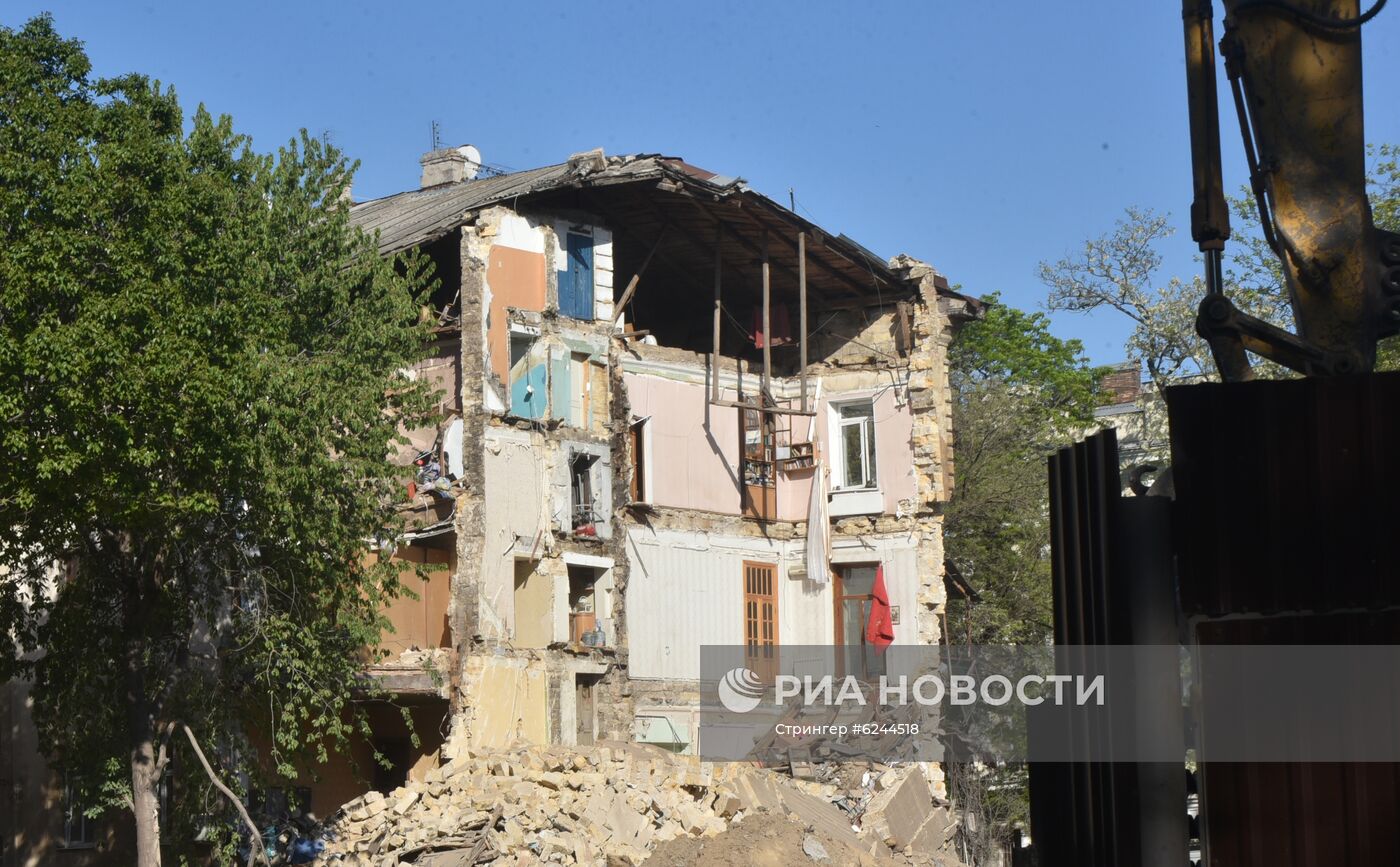 В Одессе обрушилась стена жилого дома