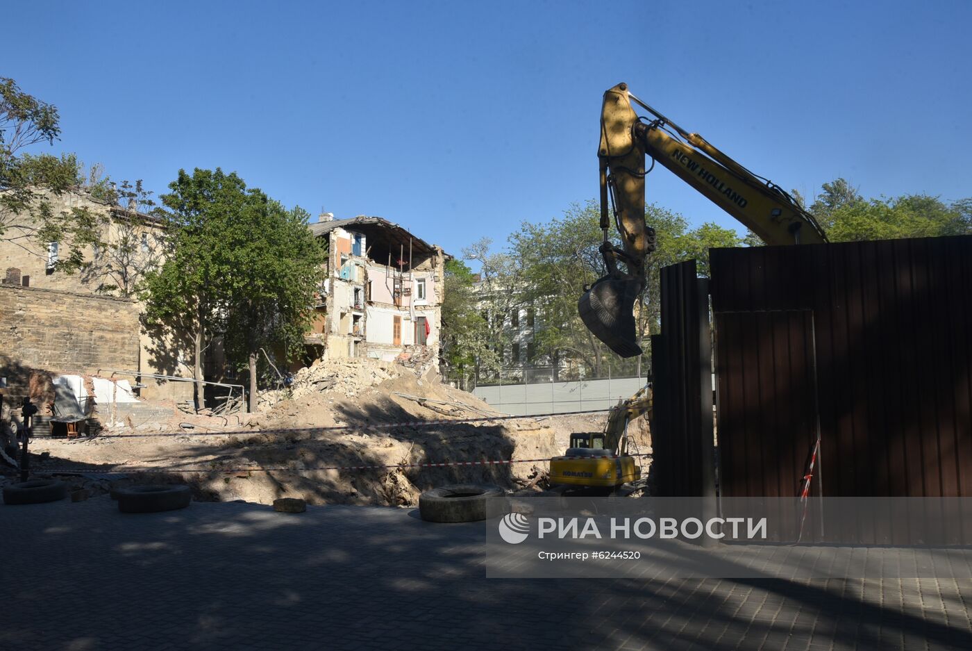 В Одессе обрушилась стена жилого дома