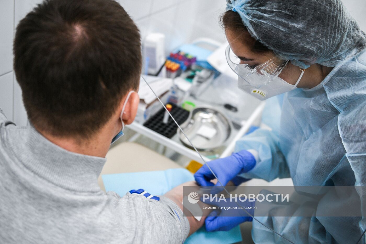 Тестирование россиян на наличие антител к COVID-19