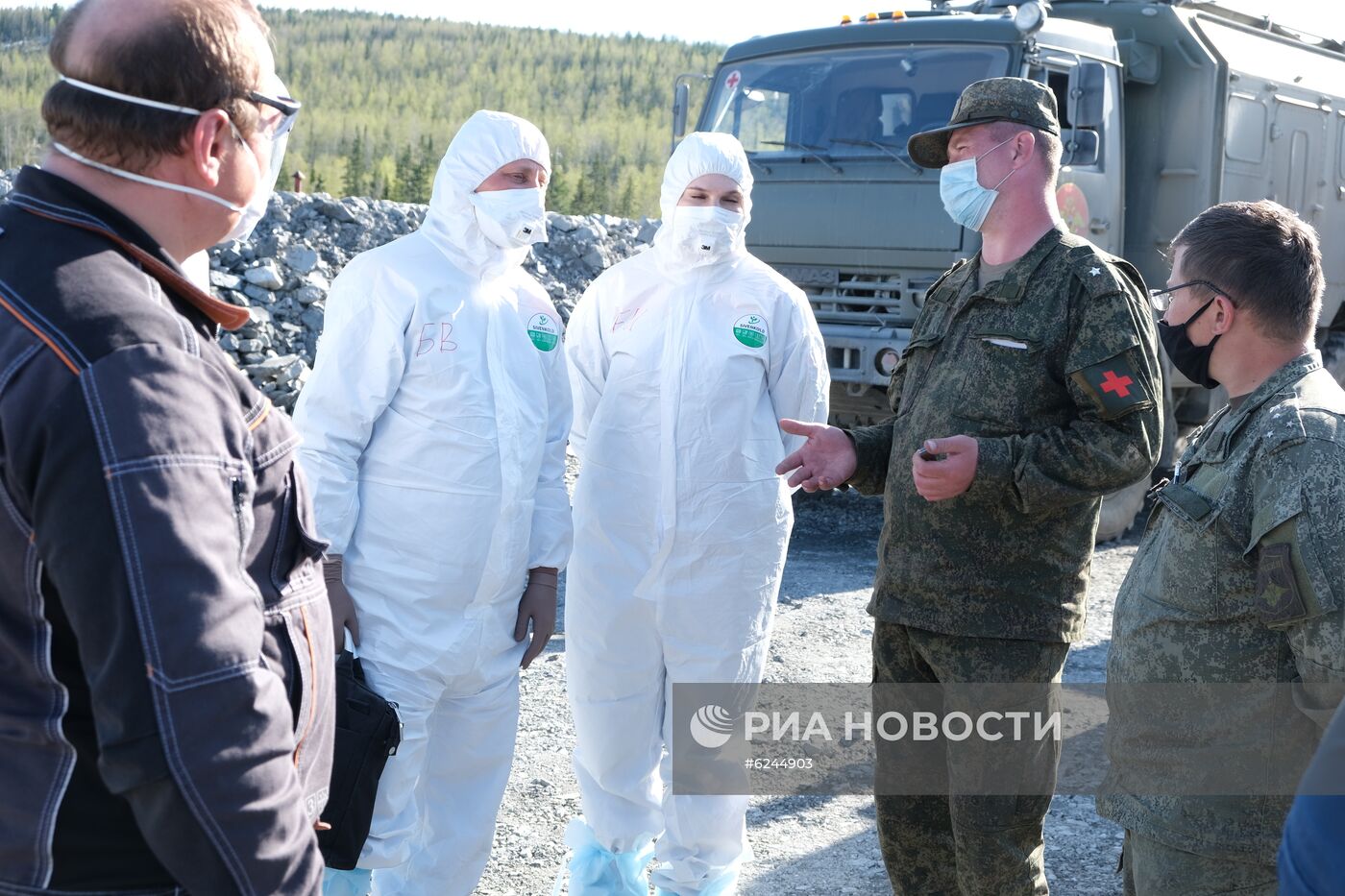 Военнослужащие ЦВО развернули полевой мобильный госпиталь в Красноярском крае