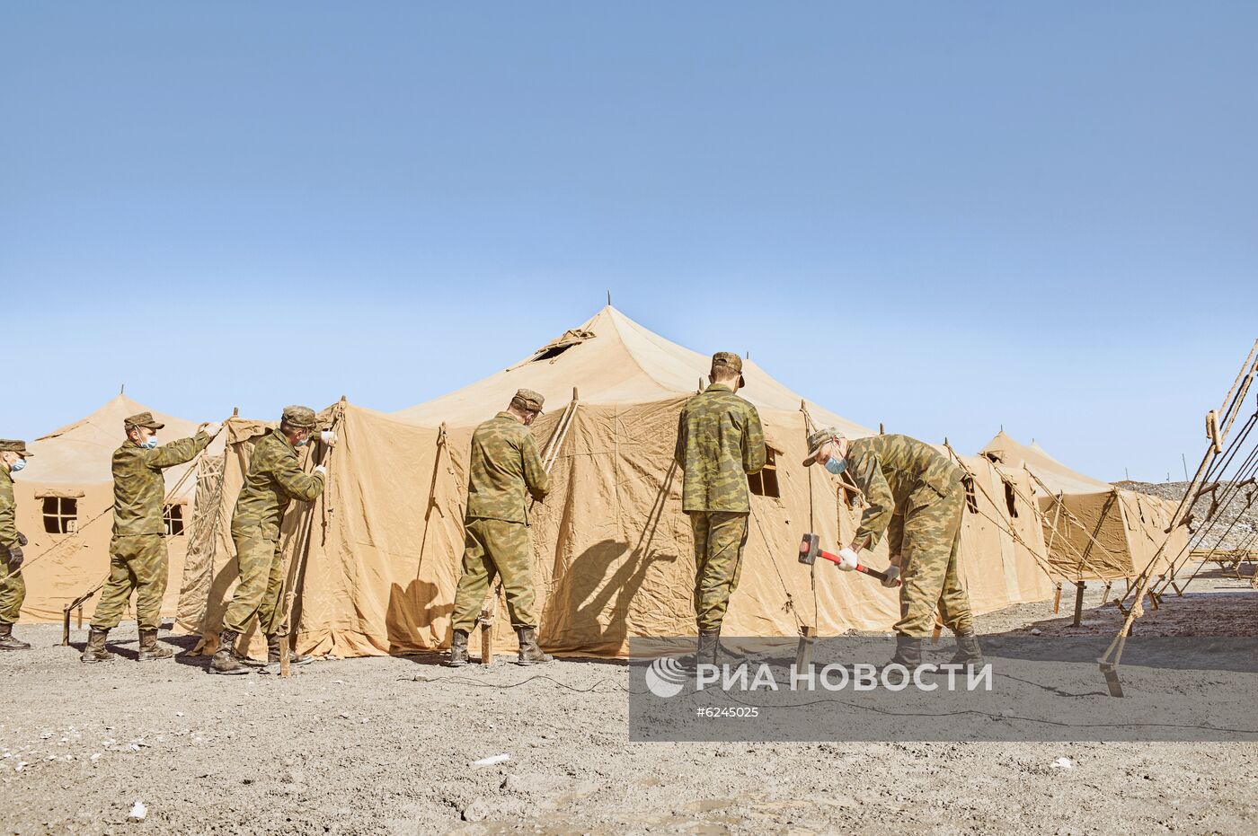 Военнослужащие ЦВО развернули полевой мобильный госпиталь в Красноярском крае