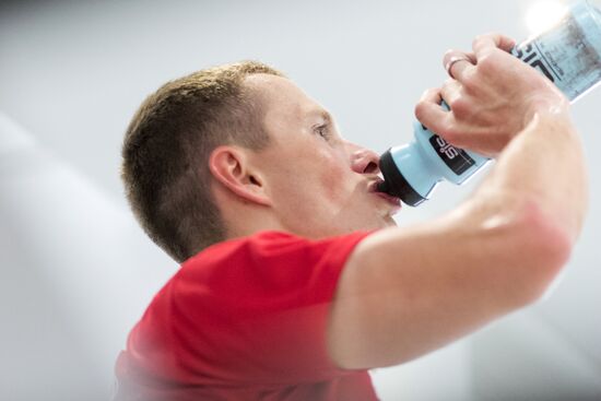 Домашняя тренировка лыжника Д. Спицова