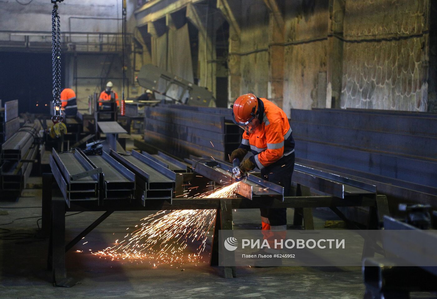 Производство компании "РусГазШельф" в Мурманске