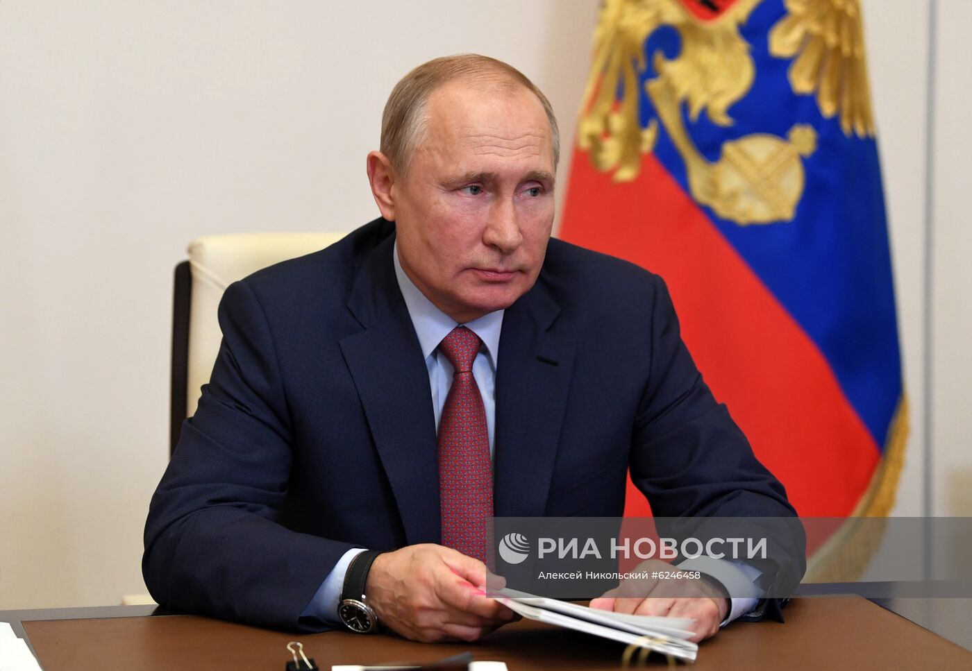 Президент РФ В. Путин провел совещание по вопросам образования в РФ