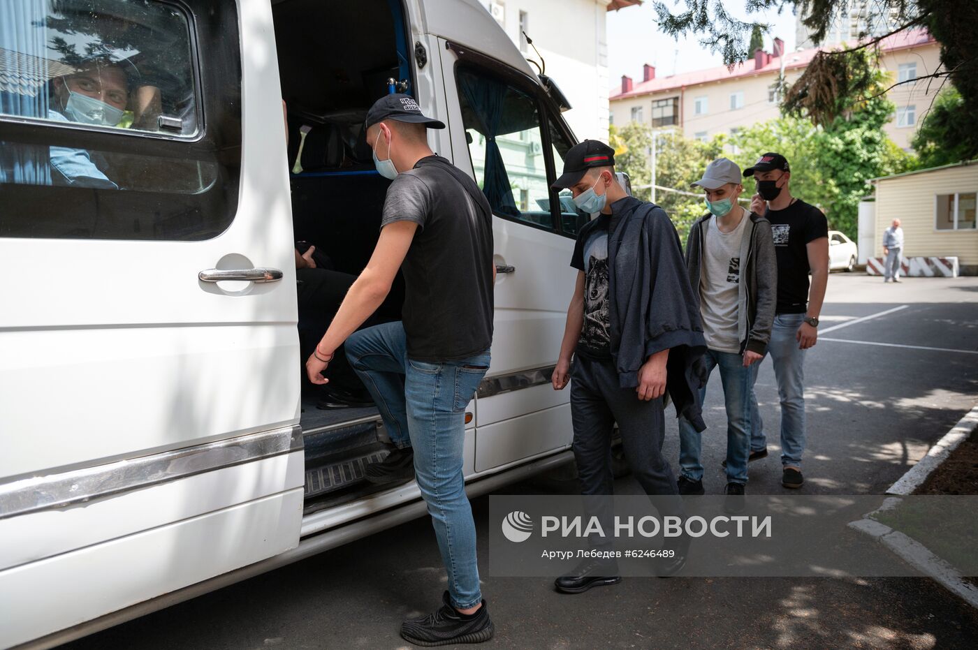 Весенний призыв на военную службу в городах России