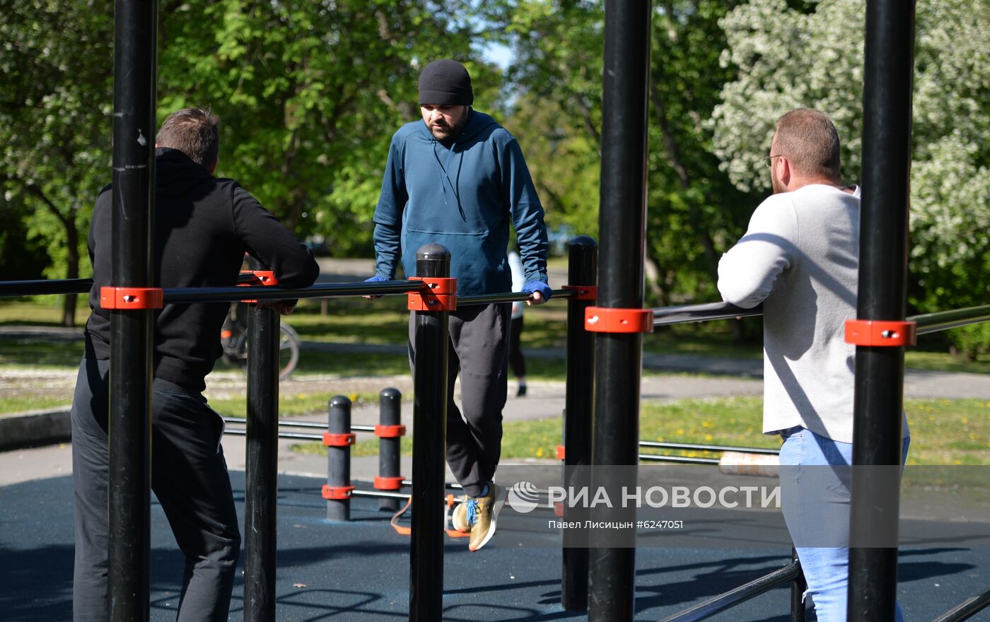 В регионах сняты ограничения на занятия спортом на улице 