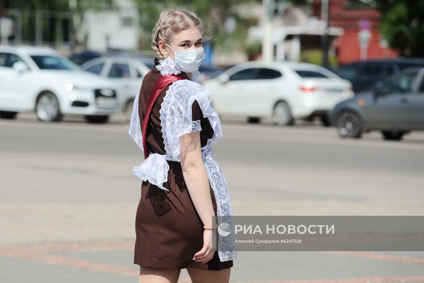 Последний звонок в городах России | РИА Новости Медиабанк