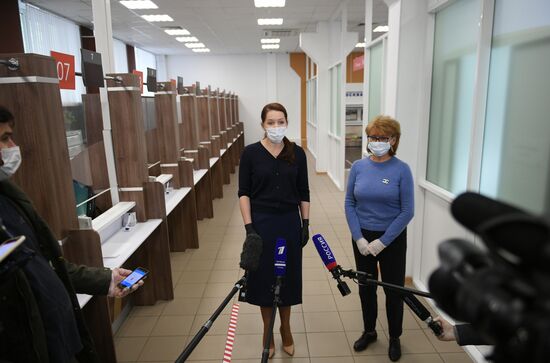 Центры госуслуг "Мои документы" возобновят работу в Москве с 25 мая