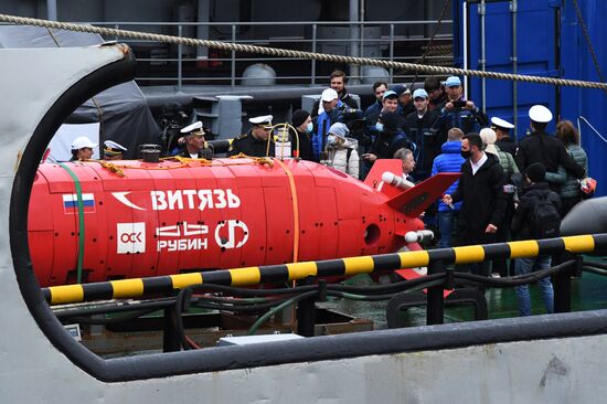 Российский подводный беспилотник "Витязь-Д" впервые достиг дна Марианской впадины