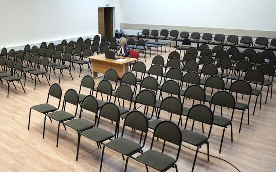 Последний звонок онлайн в московской школе № 2127