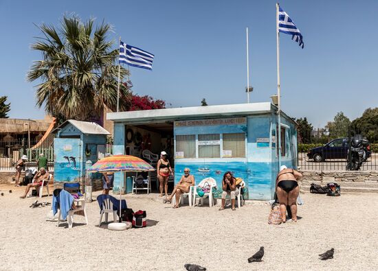Ослабление карантинного режима в Греции