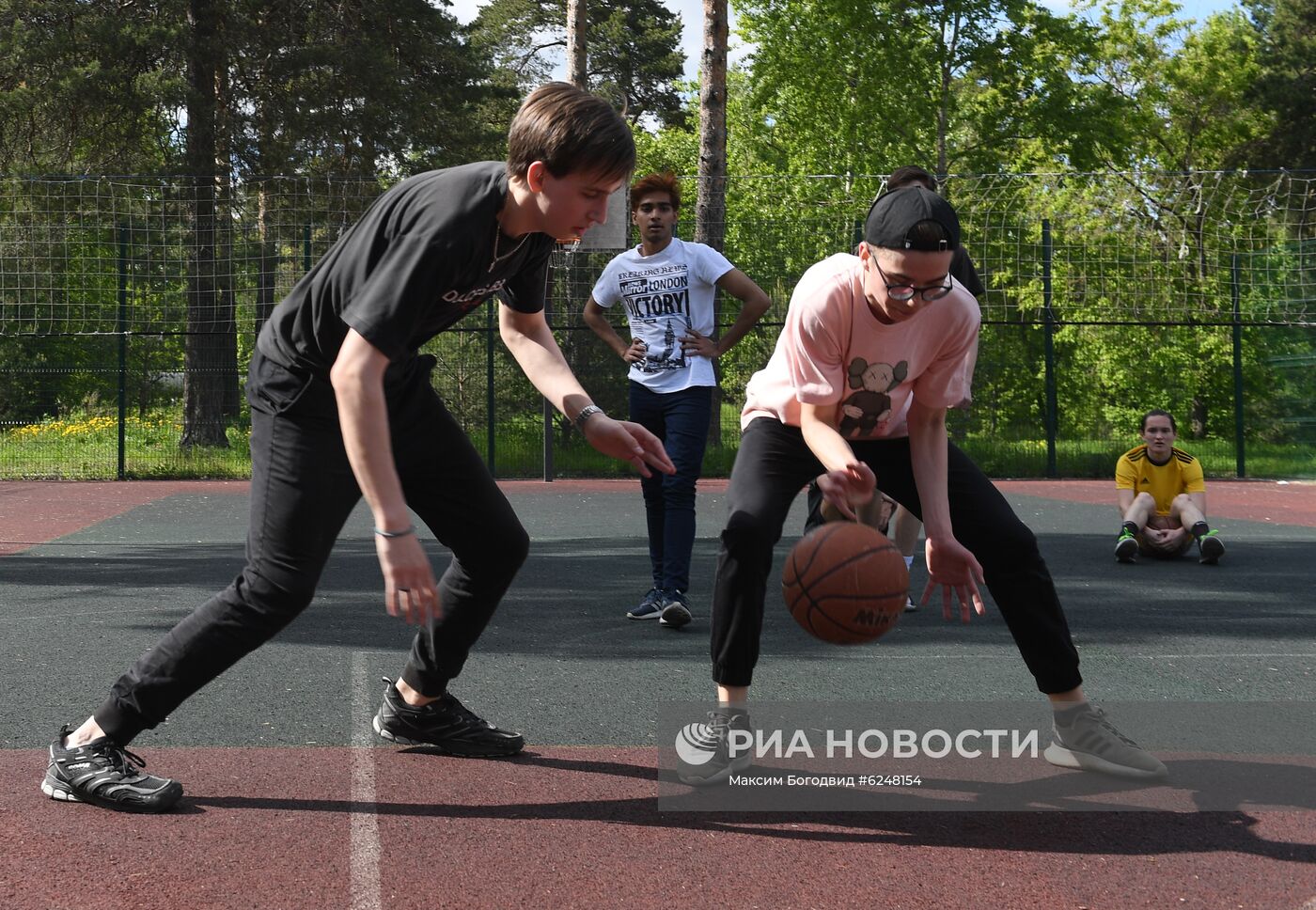 В регионах сняты ограничения на занятия спортом на улице 