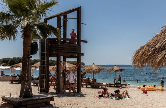 Ослабление карантинного режима в Греции